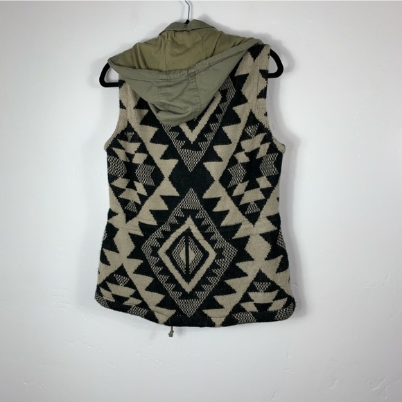 Fashionomics Aztec Olive Green Vest Size Large - Picture 6 of 8